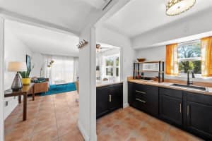 750 BURLINGTON AVENUE, ST PETERSBURG, FL 33701 - MLS#MFRTB8440166