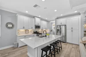 5128 ADMIRAL POINTE DRIVE, APOLLO BEACH, FL 33572 - MLS#MFRTB8440226