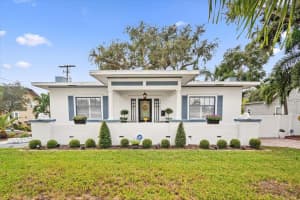 2402 RIDGEWOOD AVENUE, TAMPA, FL 33602 - MLS#MFRTB8440288