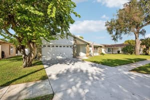 11211 ROLLINGWOOD DRIVE, PORT RICHEY, FL 34668 - MLS#MFRTB8440332