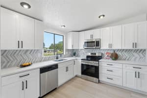 9744 SILVERBEND DRIVE, DADE CITY, FL 33525 - MLS#MFRTB8440340