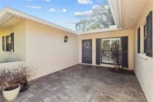 7143 FAIRWAY BEND LANE, SARASOTA, FL 34243 - MLS#MFRTB8440376