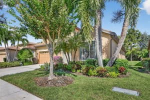 145 SILVER FALLS DRIVE, APOLLO BEACH, FL 33572 - MLS#MFRTB8440380