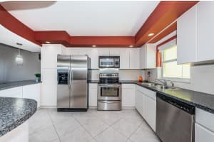4725 COVE CIRCLE, ST PETERSBURG, FL 33708 - MLS#MFRTB8440398