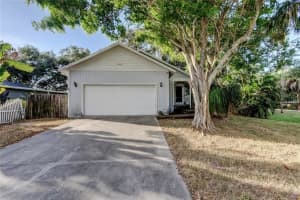 2908 WILLIAMSBURG STREET, SARASOTA, FL 34231 - MLS#MFRTB8440411