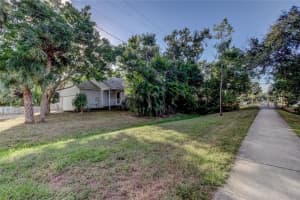 2908 WILLIAMSBURG STREET, SARASOTA, FL 34231 - MLS#MFRTB8440411
