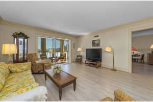 131 BLUFF VIEW DRIVE, BELLEAIR BLUFFS, FL 33770 - MLS#MFRTB8440454