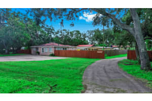 6003 16TH AVENUE, TAMPA, FL 33619 - MLS#MFRTB8440571