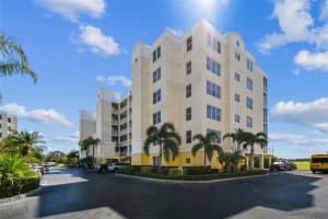 1200 COUNTRY CLUB DRIVE, LARGO, FL 33771 - MLS#MFRTB8440677