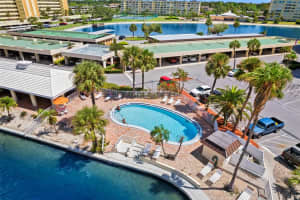 4550 COVE CIRCLE, ST PETERSBURG, FL 33708 - MLS#MFRTB8440690