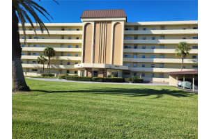 4650 COVE CIRCLE, ST PETERSBURG, FL 33708 - MLS#MFRTB8440790