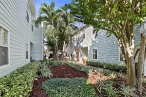 632 CHARLES COURT, ST PETERSBURG, FL 33701 - MLS#MFRTB8440806