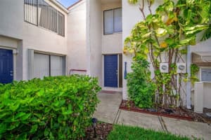 4321 Harbor House Dr, TAMPA