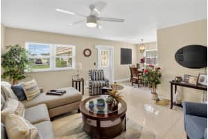 202 BEDFORD STREET, SUN CITY CENTER, FL 33573 - MLS#MFRTB8440906