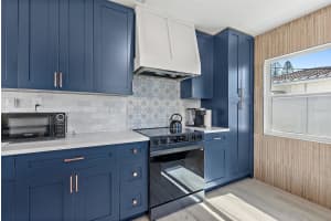 10132 4TH STREET, TREASURE ISLAND, FL 33706 - MLS#MFRTB8440916