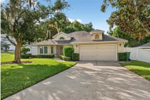 102 VISTA AVENUE, EUSTIS, FL 32726 - MLS#MFRTB8440917