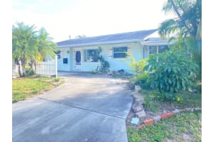 695 41ST STREET, ST PETERSBURG, FL 33713 - MLS#MFRTB8440920