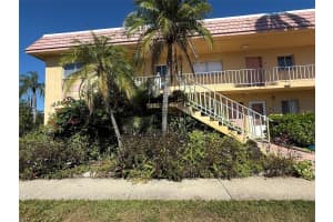 2003 GREENBRIAR BOULEVARD, CLEARWATER, FL 33763 - MLS#MFRTB8440968