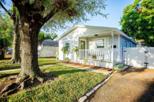 6906 N Central Ave, TAMPA