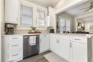 1011 EMMA STREET, TAMPA, FL 33603 - MLS#MFRTB8441071