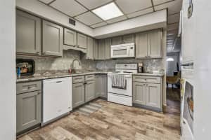 5860 43RD TERRACE, ST PETERSBURG, FL 33709 - MLS#MFRTB8441109