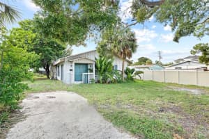 8452 6TH STREET, ST PETERSBURG, FL 33702 - MLS#MFRTB8441145