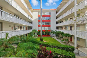 2630 Pearce Dr #208, CLEARWATER