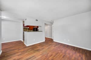 8723 FANCY FINCH DRIVE, TAMPA, FL 33614 - MLS#MFRTB8441173