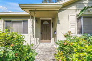 1211 16TH AVENUE, ST PETERSBURG, FL 33704 - MLS#MFRTB8441253