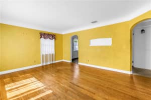 1211 16TH AVENUE, ST PETERSBURG, FL 33704 - MLS#MFRTB8441253