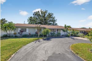 5216 30TH AVENUE, ST PETERSBURG, FL 33710 - MLS#MFRTB8441254