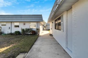 202 BEDFORD TRAIL, SUN CITY CENTER, FL 33573 - MLS#MFRTB8441261