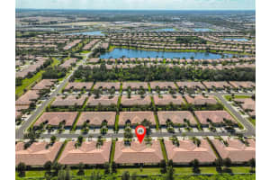 329 BLUEWATER FALLS COURT, APOLLO BEACH, FL 33572 - MLS#MFRTB8441389