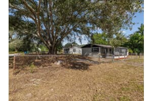 9902 CLUB LANE, TAMPA, FL 33612 - MLS#MFRTB8441422