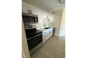 140 HUNTER LAKE DRIVE, OLDSMAR, FL 34677 - MLS#MFRTB8441462