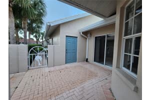 1228 BERKSHIRE CIRCLE, VENICE, FL 34292 - MLS#MFRTB8441517