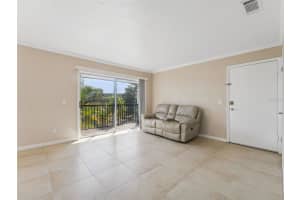 13693 ORANGE SUNSET DRIVE, TAMPA, FL 33618 - MLS#MFRTB8441598