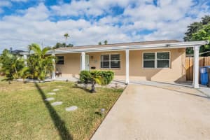 1565 CONNECTICUT AVENUE, ST PETERSBURG, FL 33703 - MLS#MFRTB8441599