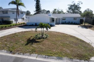 1897 DOLPHIN BOULEVARD, ST PETERSBURG, FL 33707 - MLS#MFRTB8441619