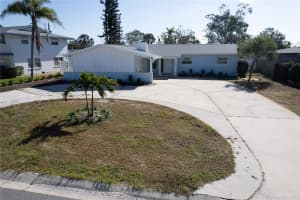 1897 DOLPHIN BOULEVARD, ST PETERSBURG, FL 33707 - MLS#MFRTB8441619