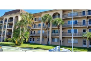 2525 BAY DRIVE, LARGO, FL 33770 - MLS#MFRTB8441631