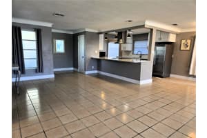 530 LILLIAN DRIVE, MADEIRA BEACH, FL 33708 - MLS#MFRTB8441654