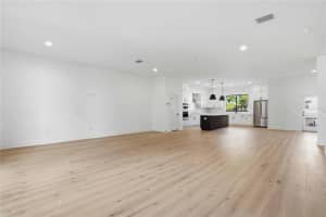 3002 W PLATT #4, TAMPA, FL 33609 - MLS#MFRTB8441657