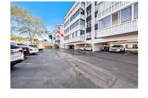 139 BLUFF VIEW DRIVE, BELLEAIR BLUFFS, FL 33770 - MLS#MFRTB8441660