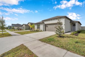 5493 BLUE AZURE DRIVE, WIMAUMA, FL 33598 - MLS#MFRTB8441681