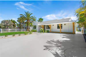 540 77TH AVENUE, ST PETE BEACH, FL 33706 - MLS#MFRTB8441703