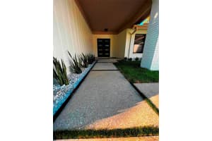 3105 MOSSVALE LANE, TAMPA, FL 33618 - MLS#MFRTB8441715