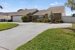 6130 BAYOU GRANDE BOULEVARD, ST PETERSBURG, FL 33703 - MLS#MFRTB8441793