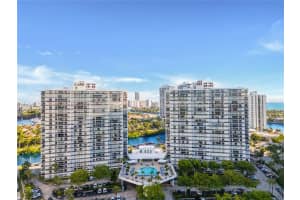 3701 COUNTRY CLUB DRIVE, AVENTURA, FL 33180 - MLS#MFRTB8441826