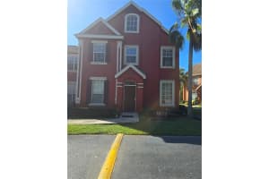 9228 Lake Chase Island Way #9228, TAMPA